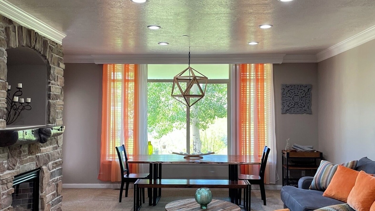 Photo of Livingroom in Ogden