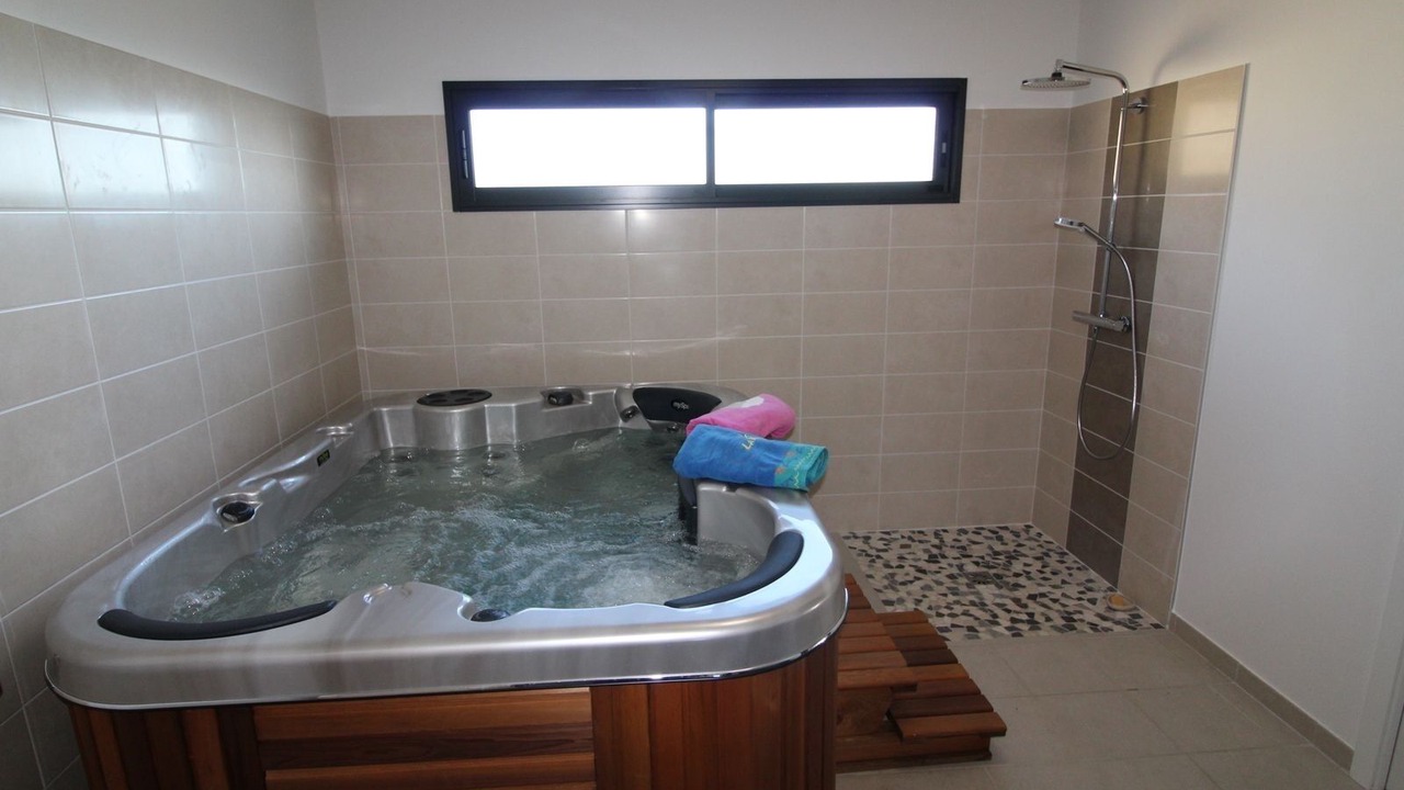 Photo of Bathroom in Saint-Martin-d'Ardeche