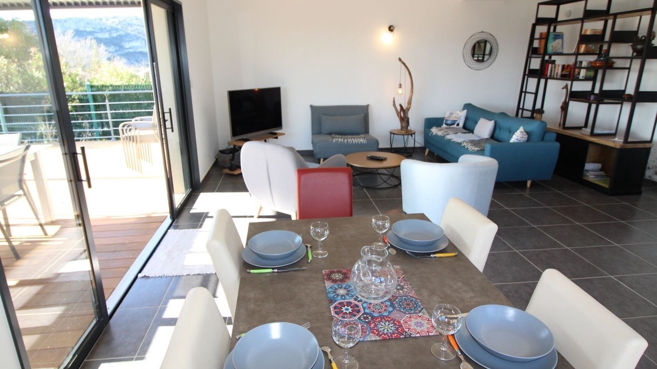 Photo of Livingroom in Saint-Martin-d'Ardeche