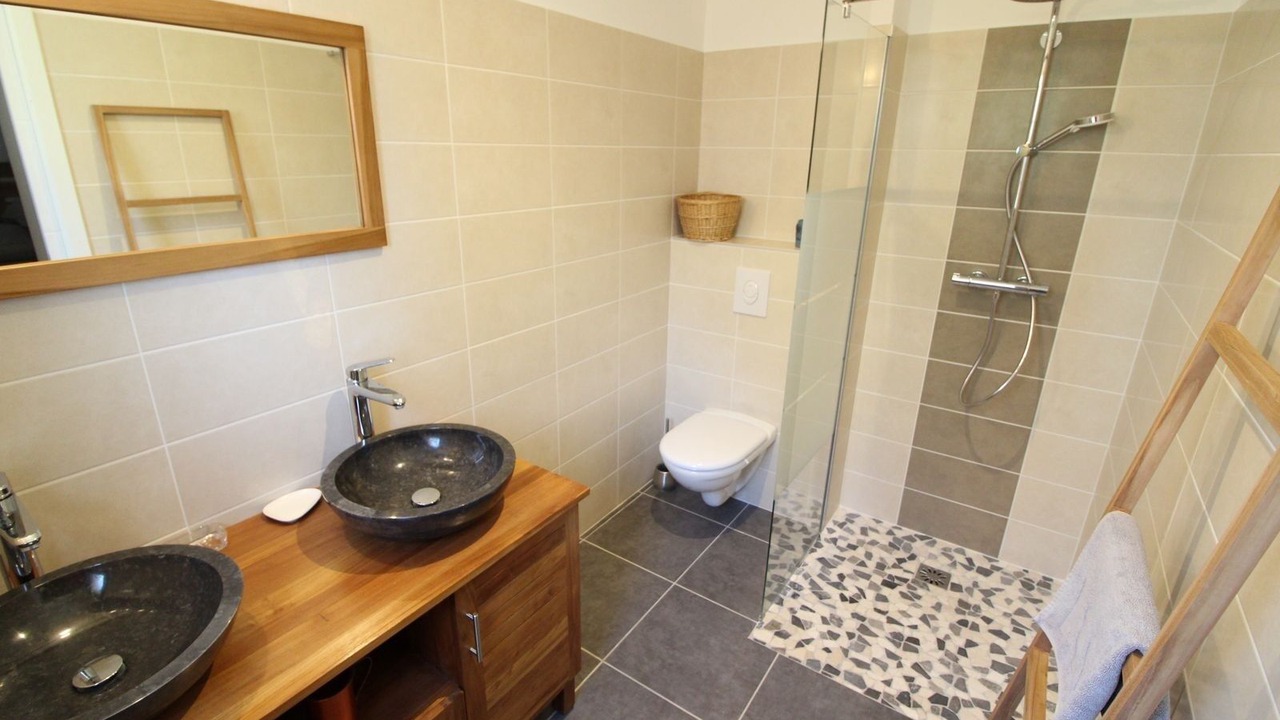 Photo of Bathroom in Saint-Martin-d'Ardeche