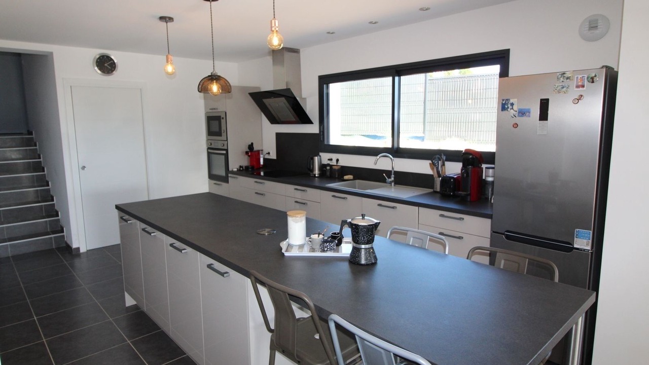 Photo of Kitchen in Saint-Martin-d'Ardeche
