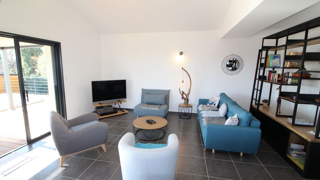 Photo of Livingroom in Saint-Martin-d'Ardeche