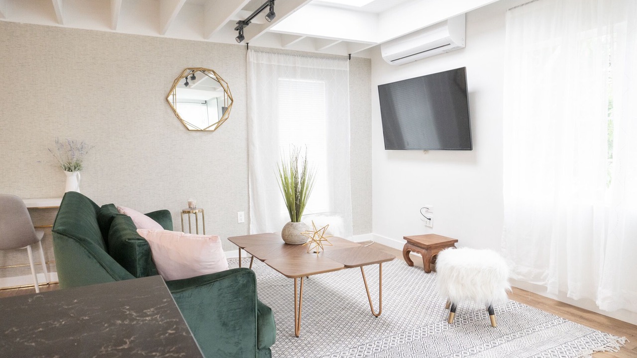 Photo of Livingroom in Pico - Robertson