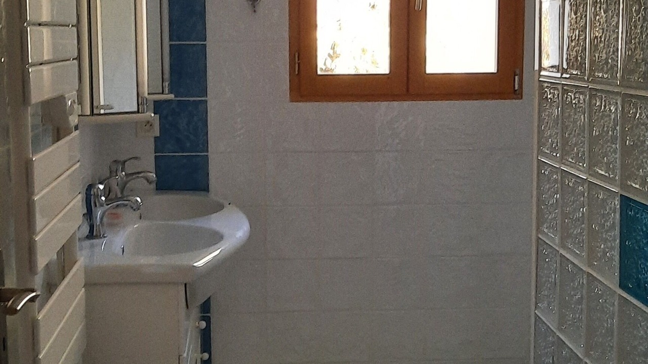Photo of Bathroom in Caussens