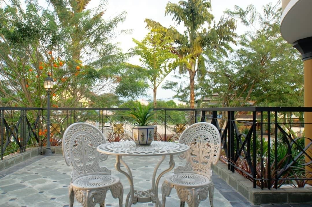 Photo of Outdoor in Simee