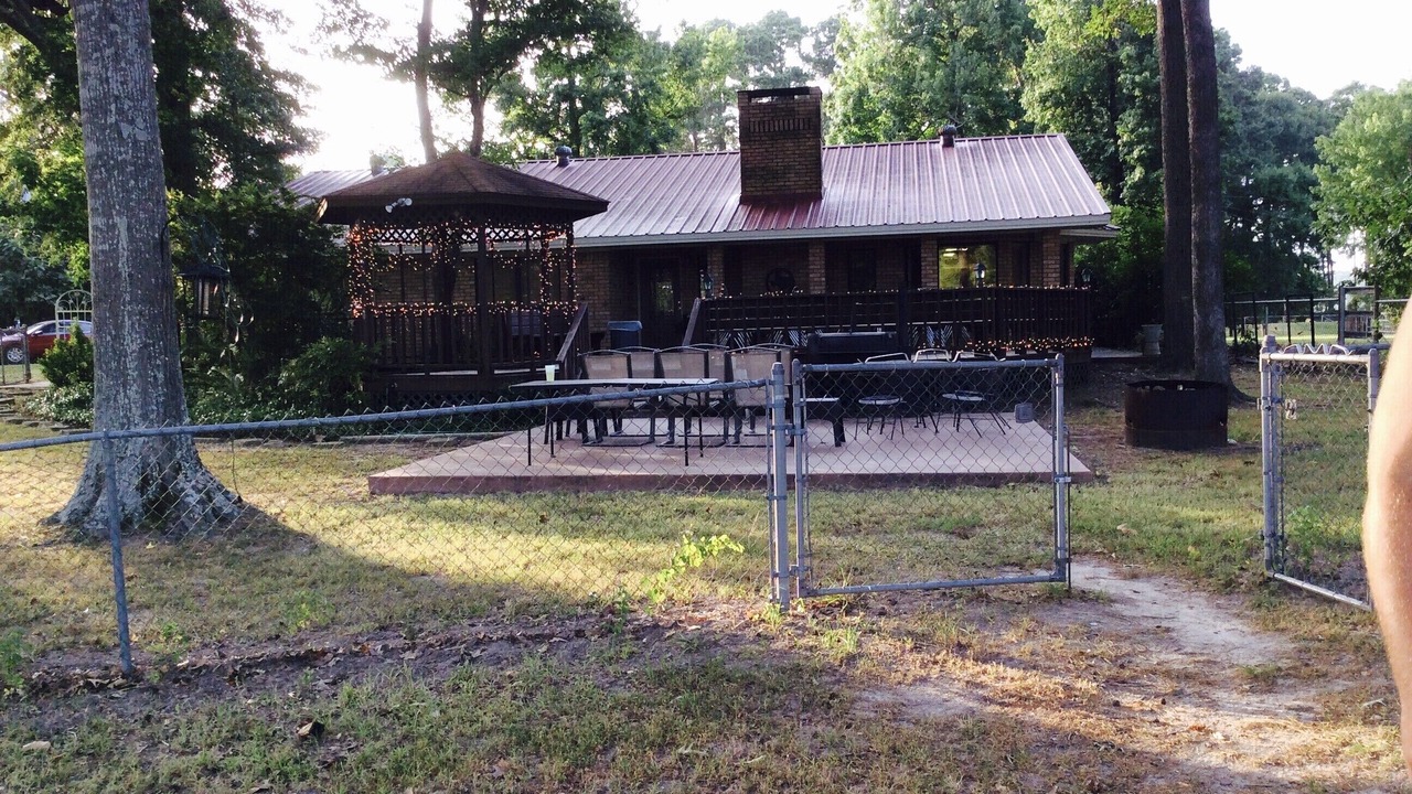 Photo of Outdoor in Milam