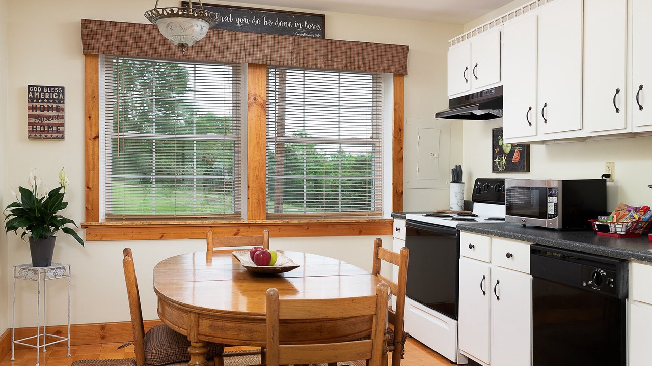 Photo of Kitchen in Waneta