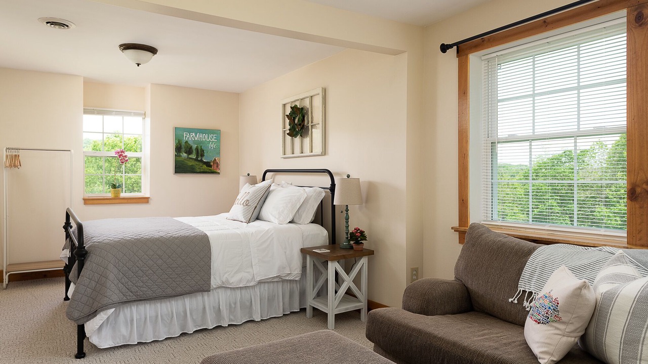 Photo of Bedroom in Waneta