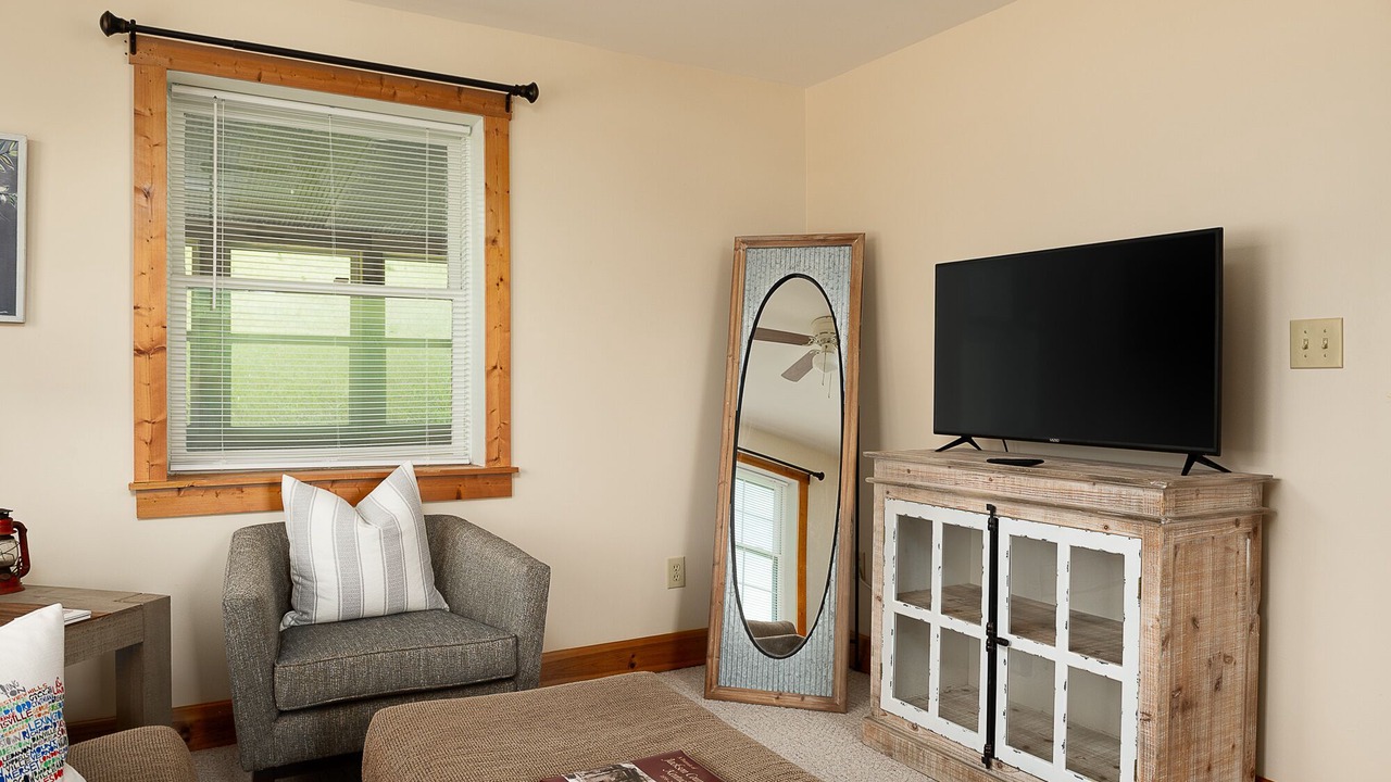 Photo of Livingroom in Waneta