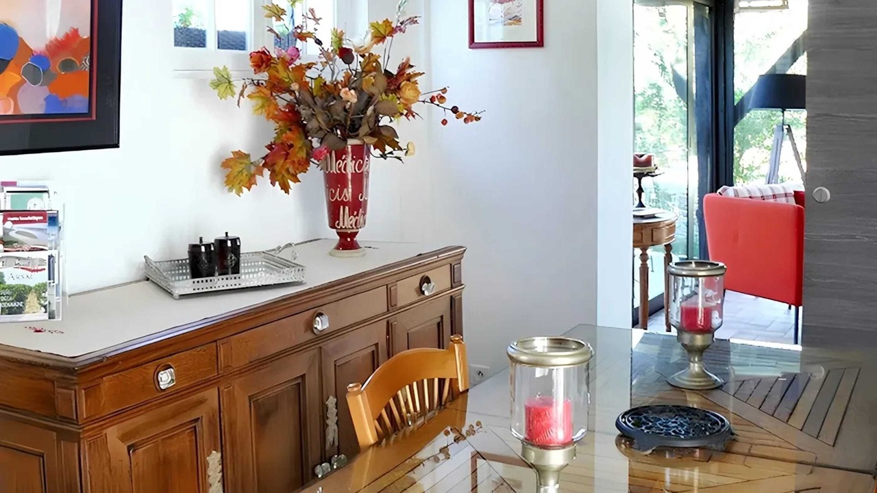 Photo of Livingroom in Arsac