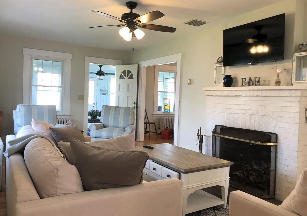 Photo of Livingroom in York Beach