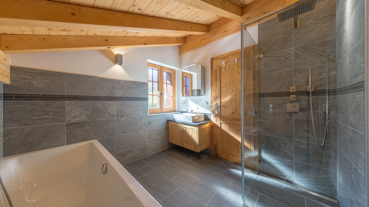 Photo of Bathroom in Saint-Pierre-de-Clages