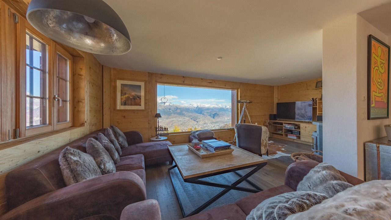 Photo of Livingroom in Saint-Pierre-de-Clages