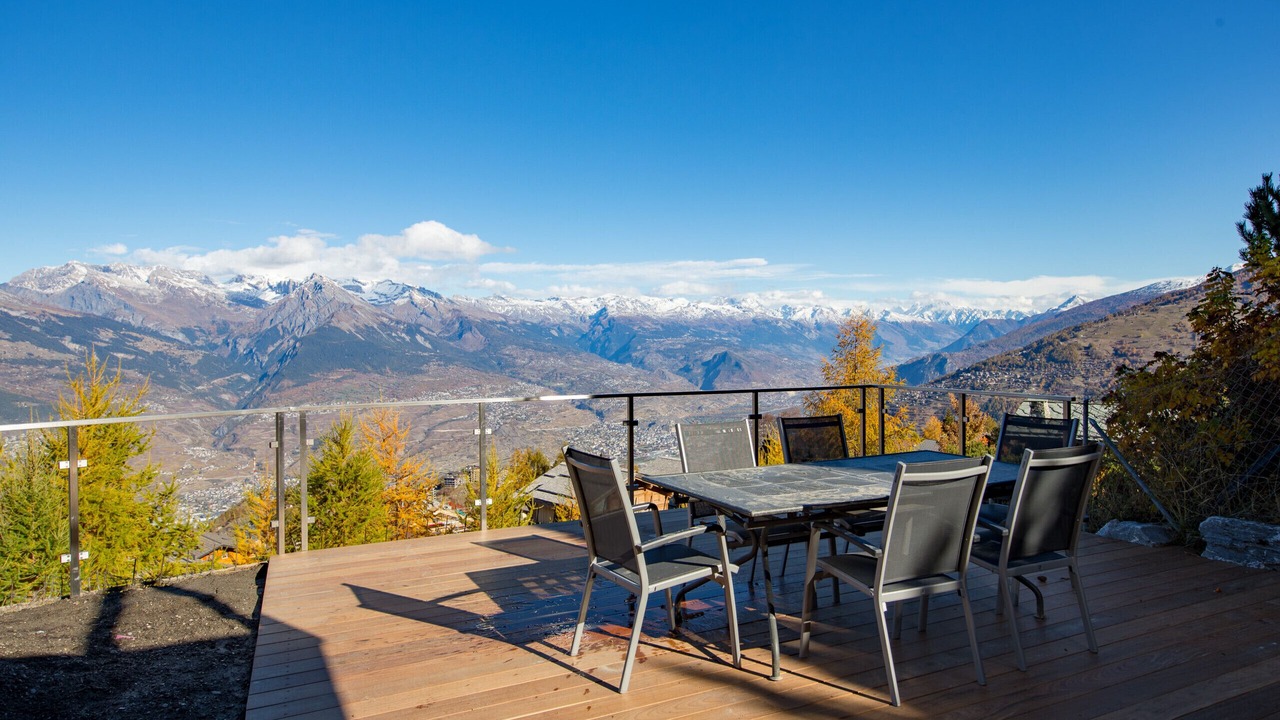 Photo of Outdoor in Saint-Pierre-de-Clages