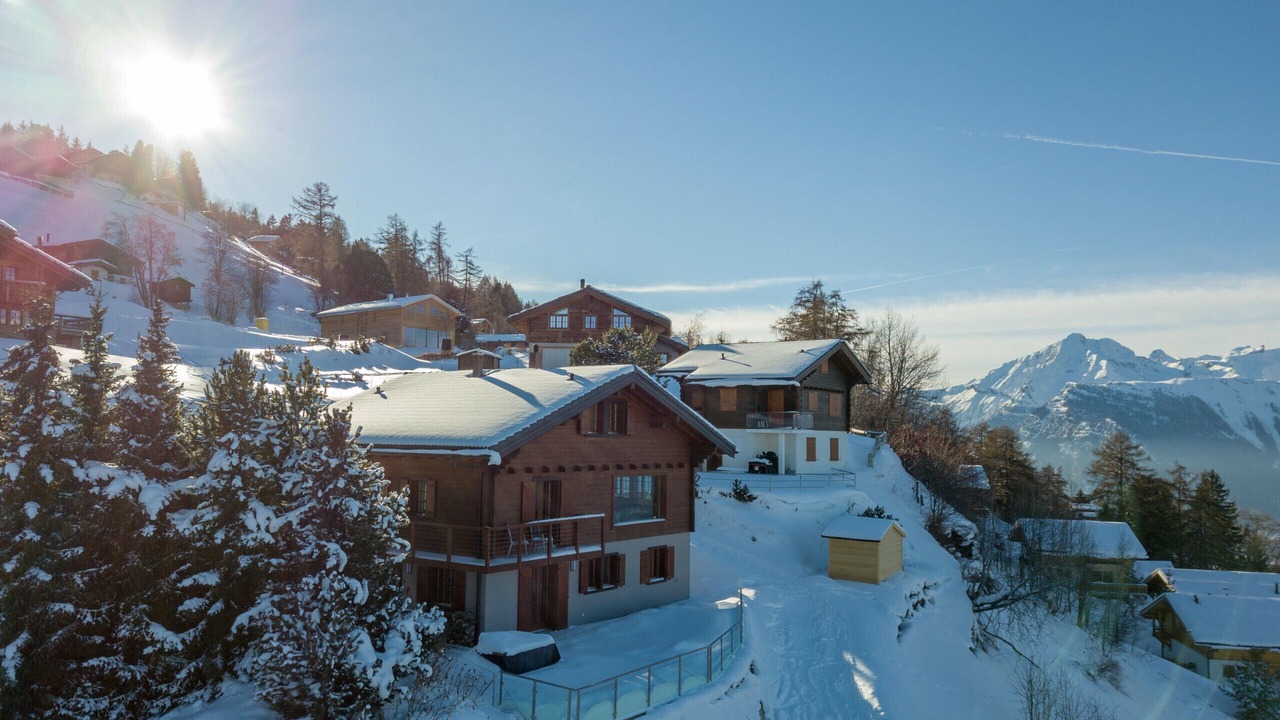 Photo of Outdoor in Saint-Pierre-de-Clages