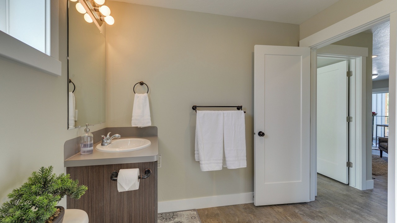 Photo of Bathroom in St. Anthony