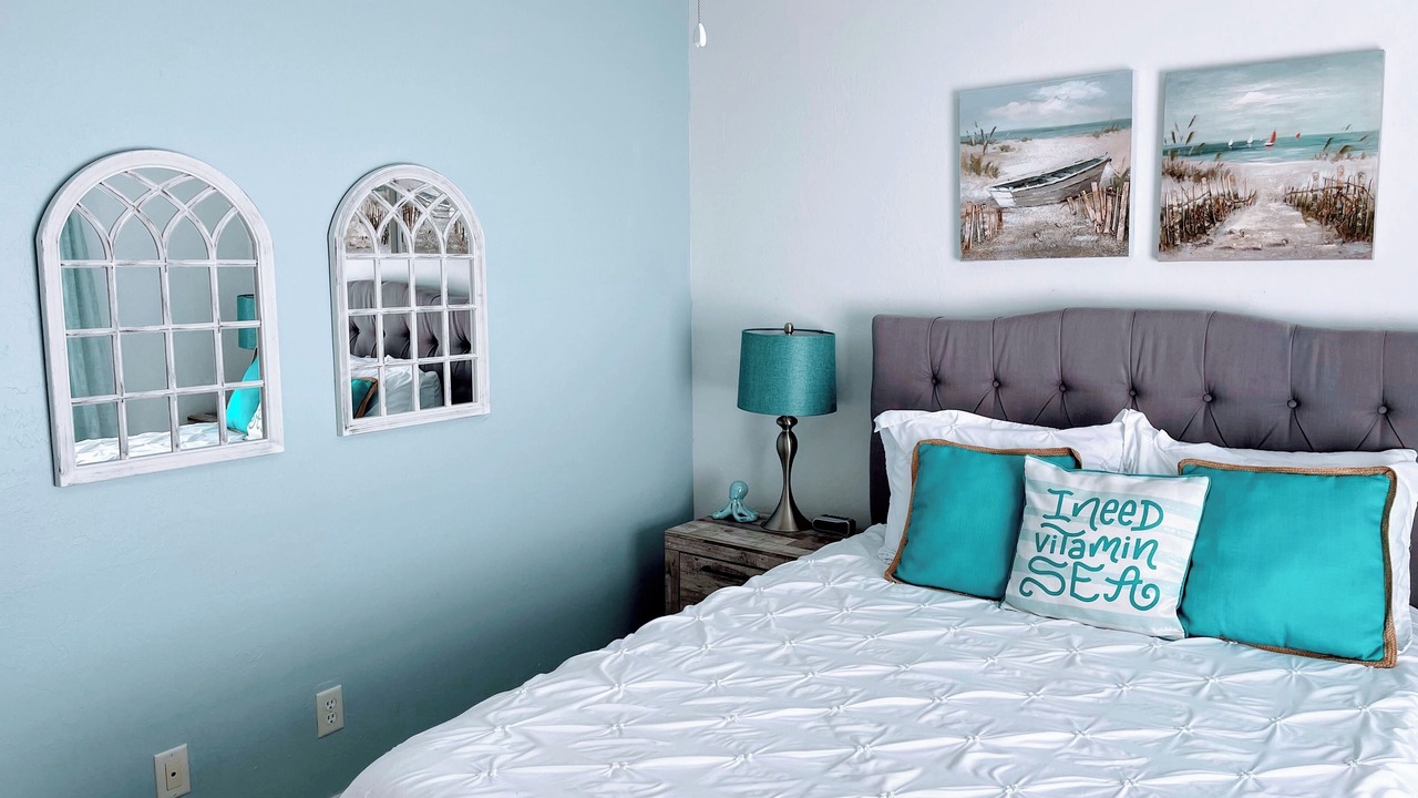 Photo of Bedroom in Naples Park