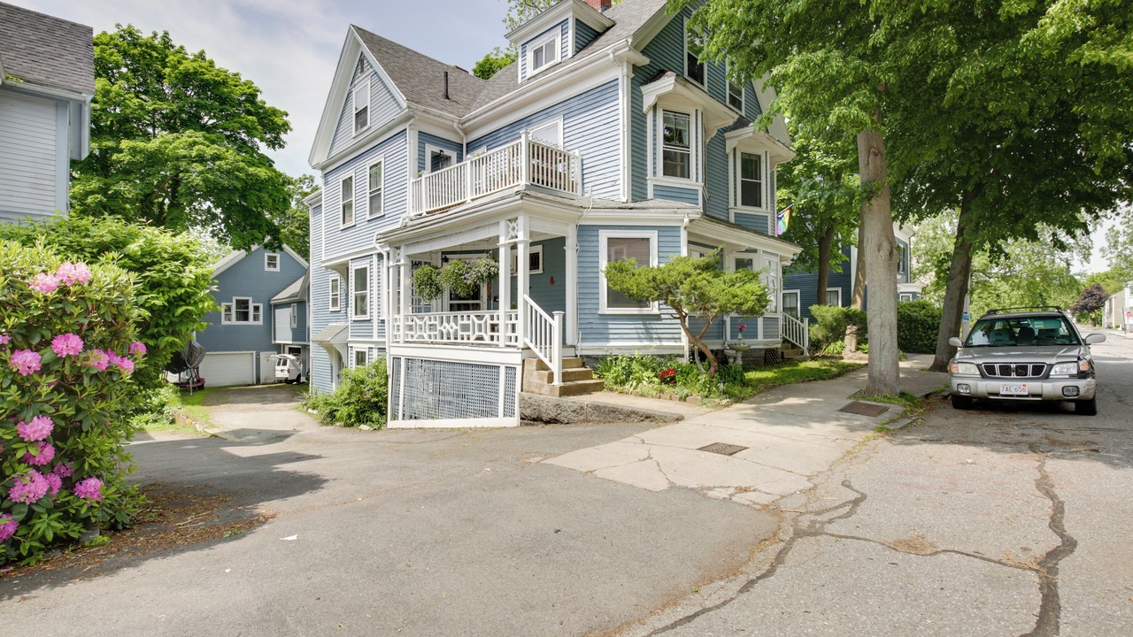 Photo of Outdoor in Beverly