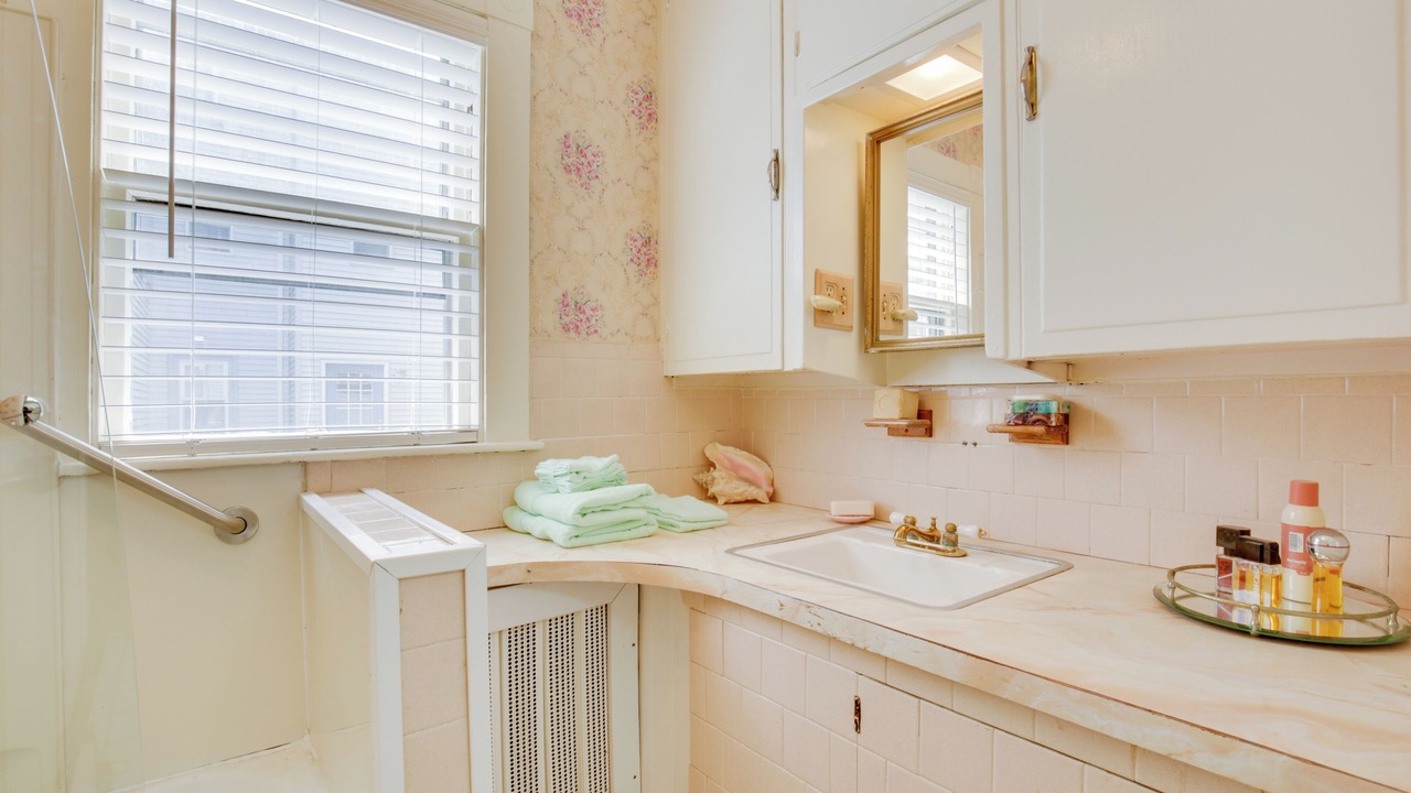 Photo of Bathroom in Beverly