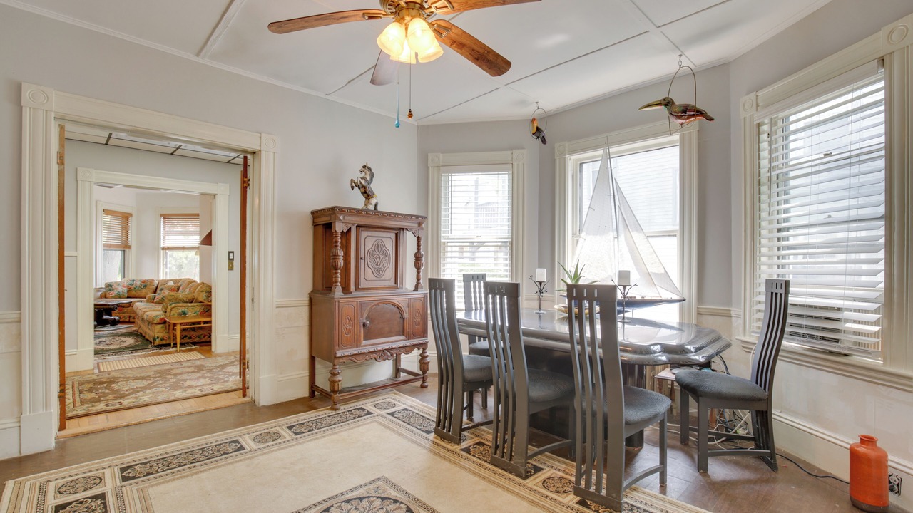 Photo of Others in Beverly