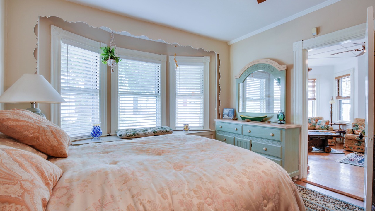 Photo of Bedroom in Beverly