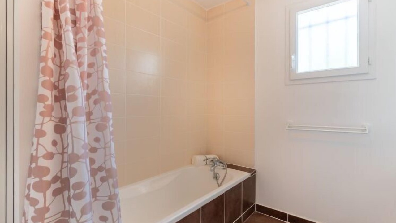 Photo of Bathroom in Aigues-Mortes