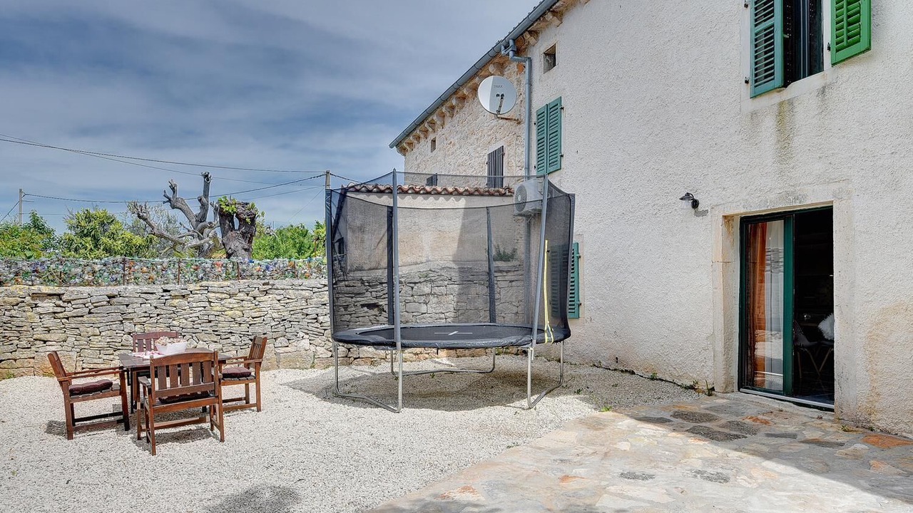 Photo of Outdoor in Gajana