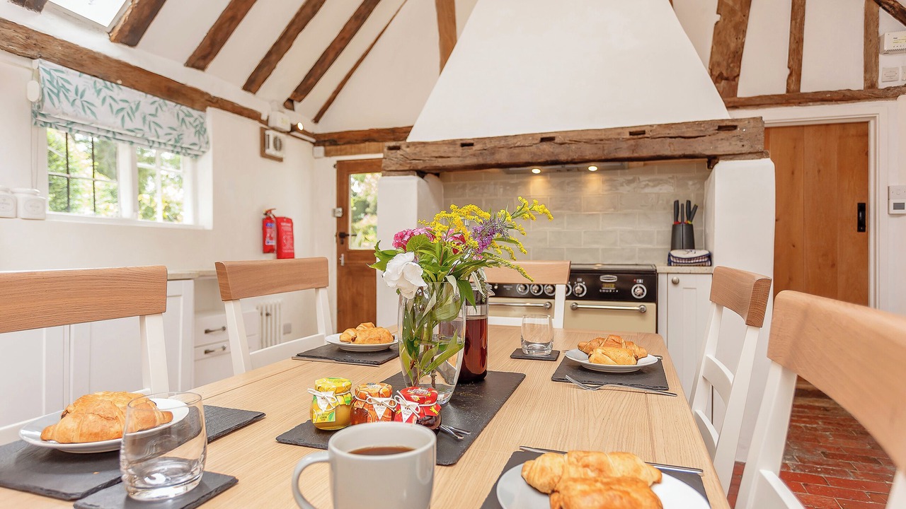 Photo of Others in Lingfield