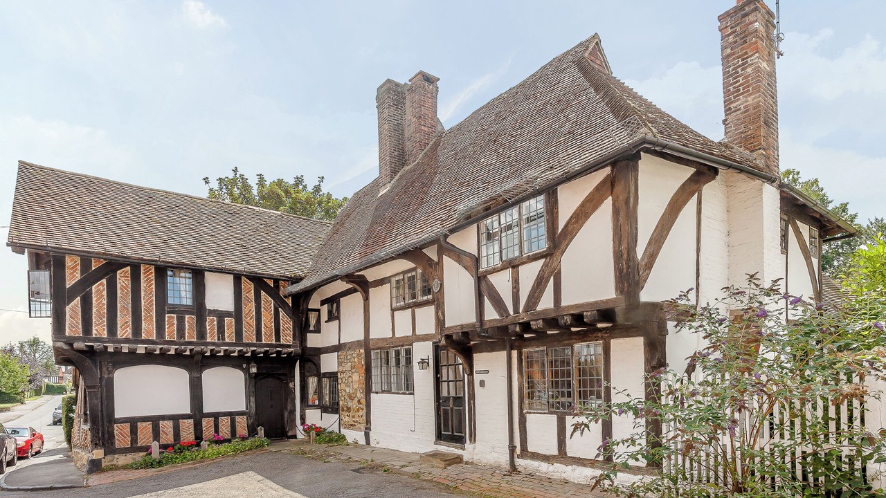 Photo of Others in Lingfield