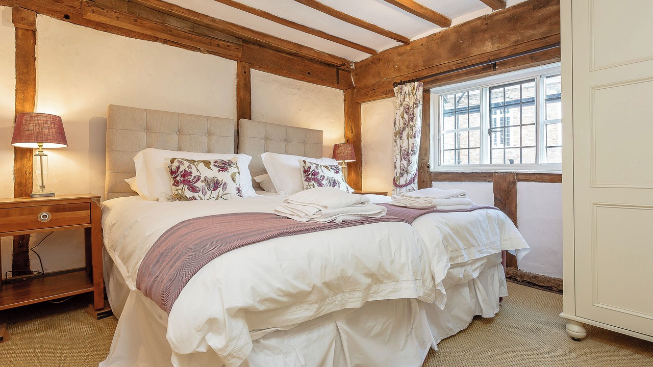 Photo of Others in Lingfield