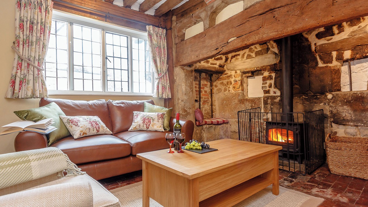 Photo of Bedroom in Lingfield