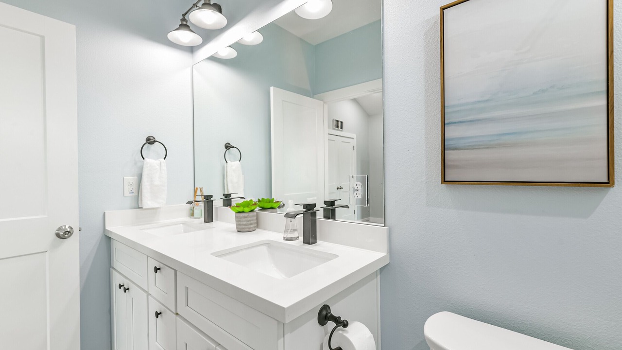 Photo of Bathroom in Galveston