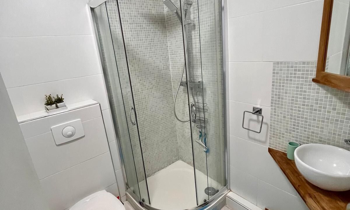 Photo of Bathroom in Laroque-des-Alberes