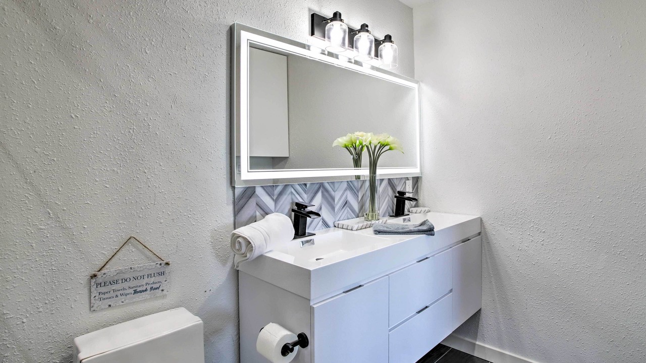 Photo of Bathroom in French Quarter