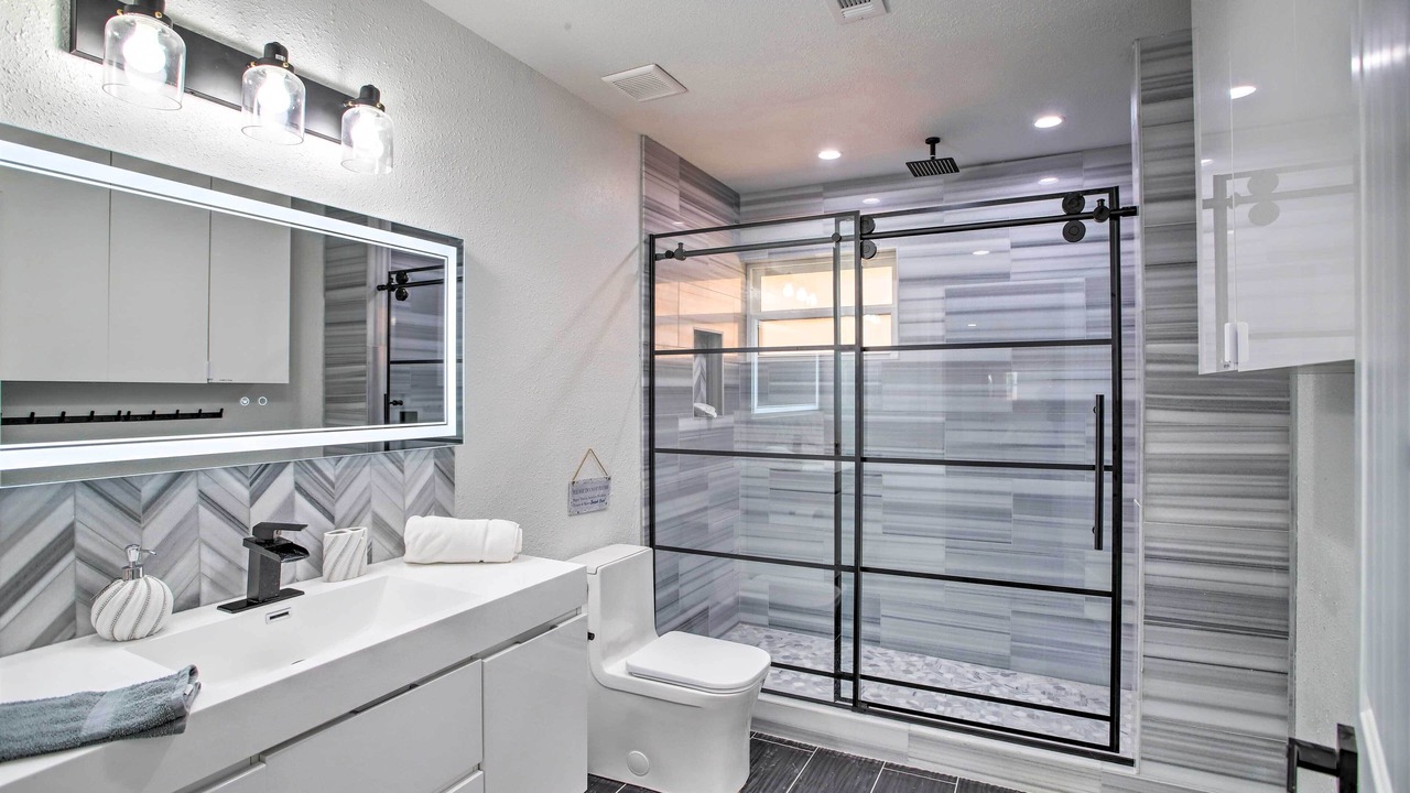 Photo of Bathroom in French Quarter