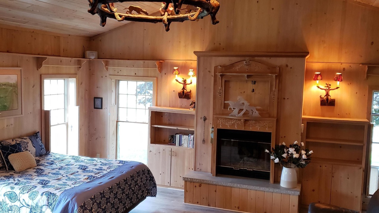 Photo of Bedroom in Sturgeon Bay