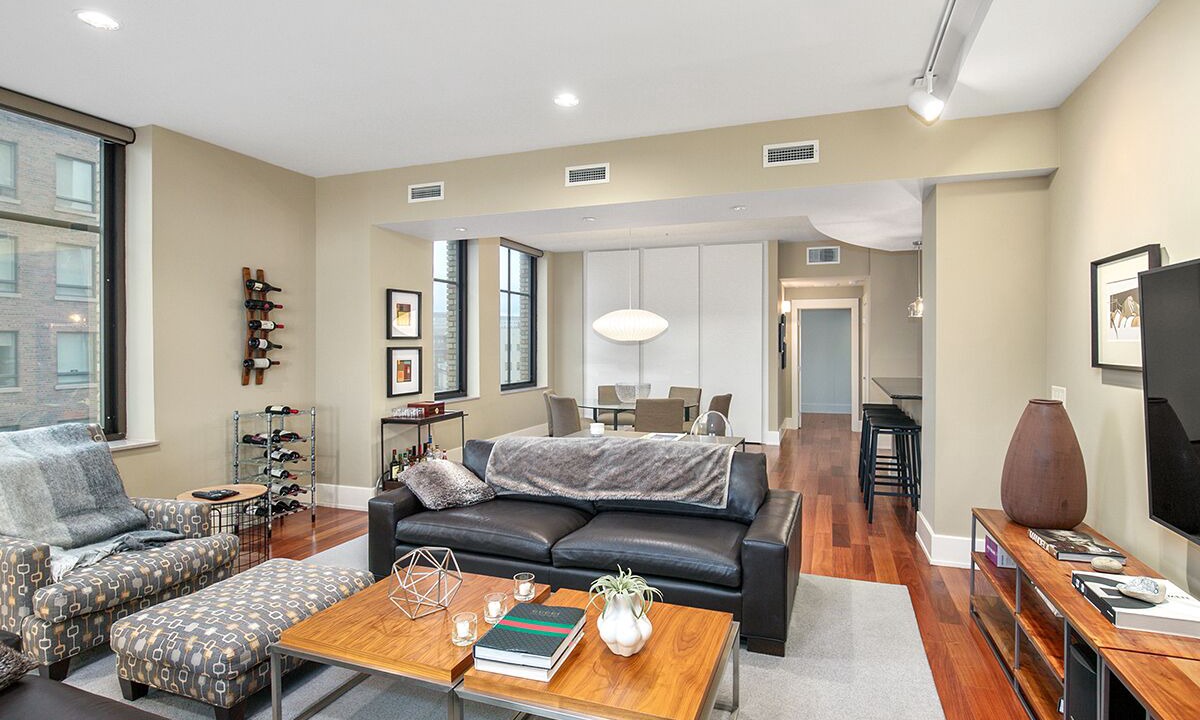 Photo of Livingroom in Downtown