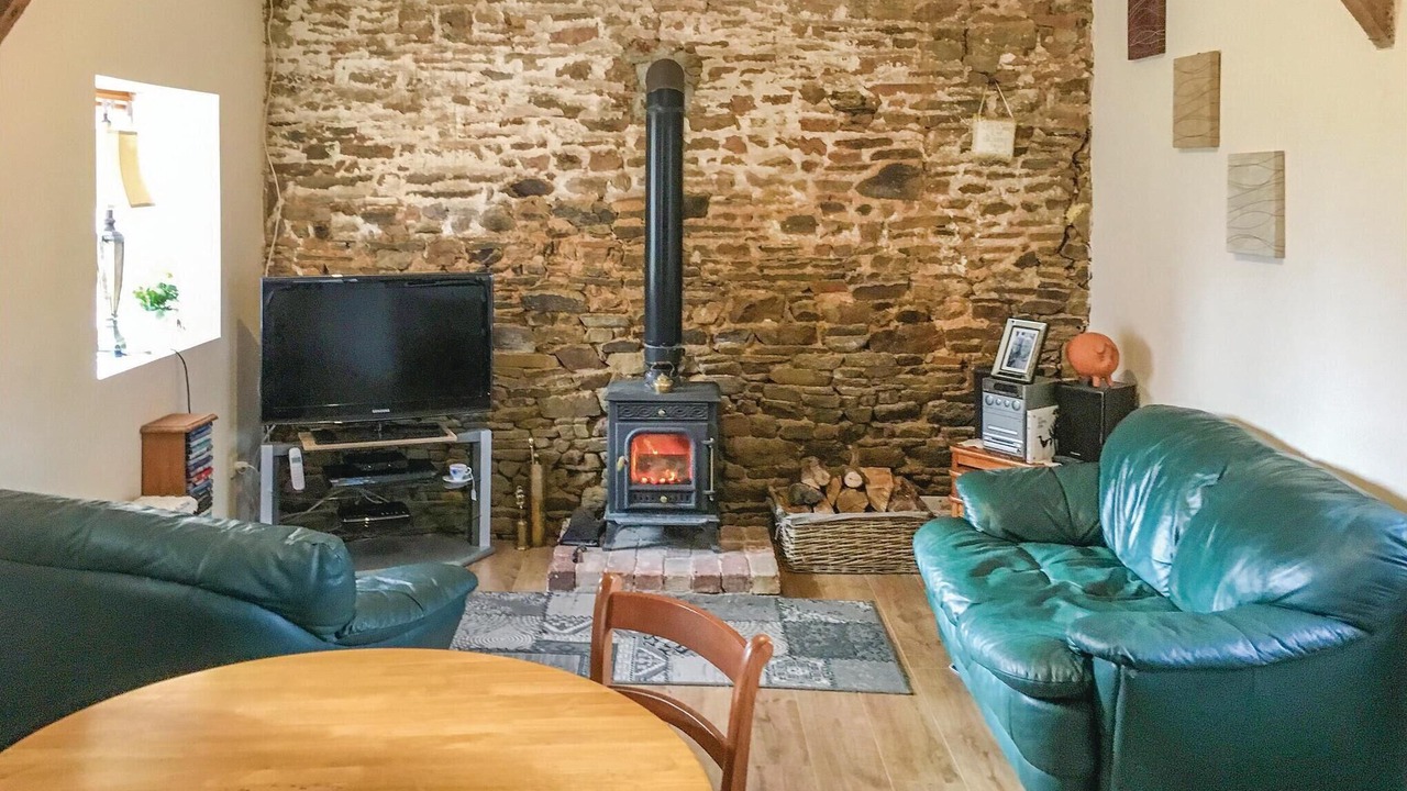 Photo of Bedroom in Fougerolles-du-Plessis