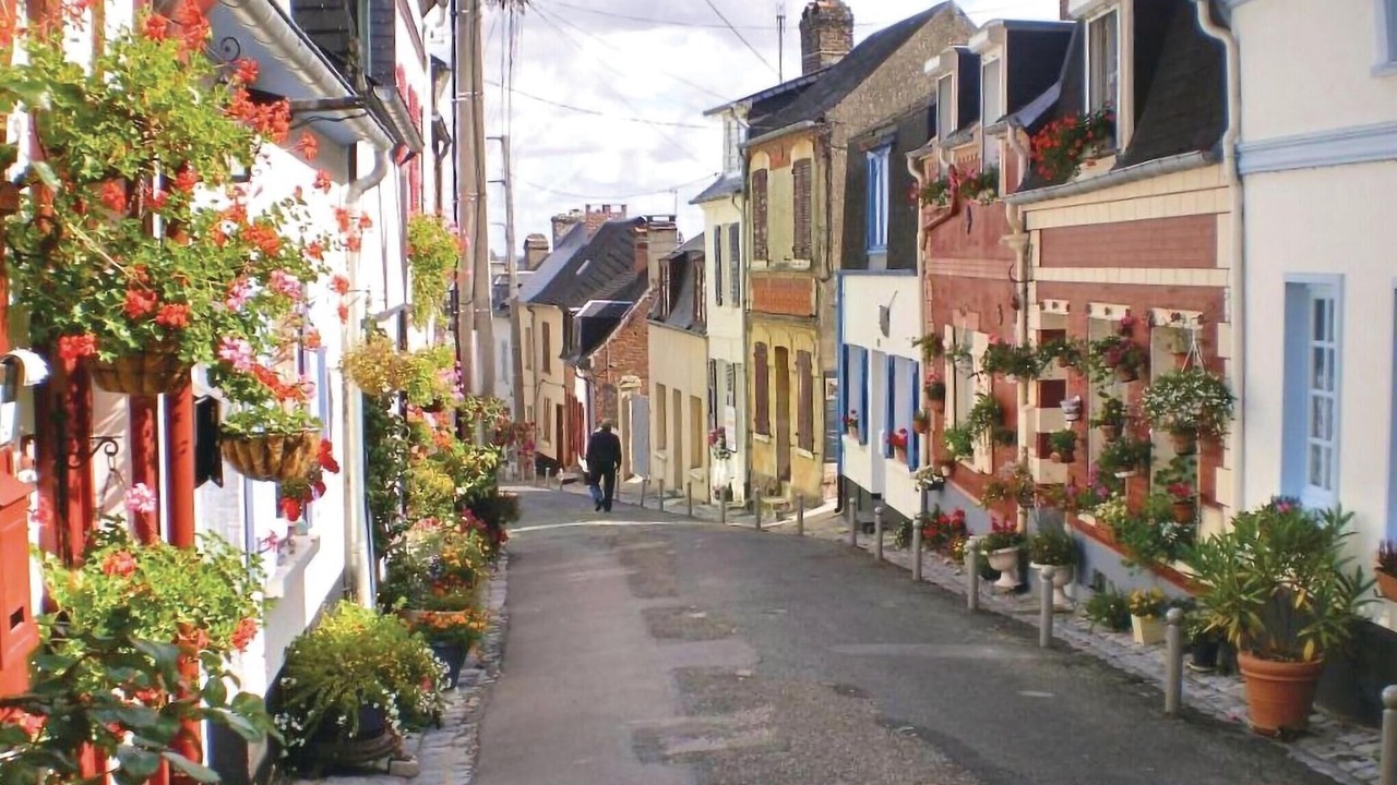 Photo of Others in Alette