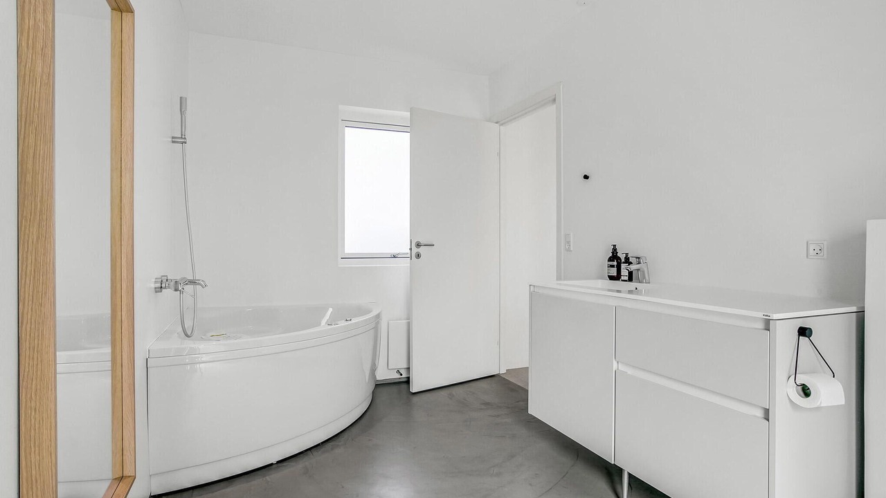 Photo of Bathroom in Yderby