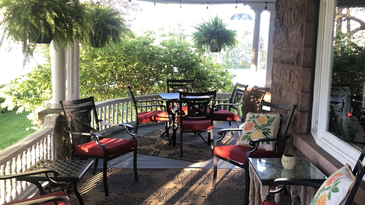 Photo of Outdoor in Near Northwest