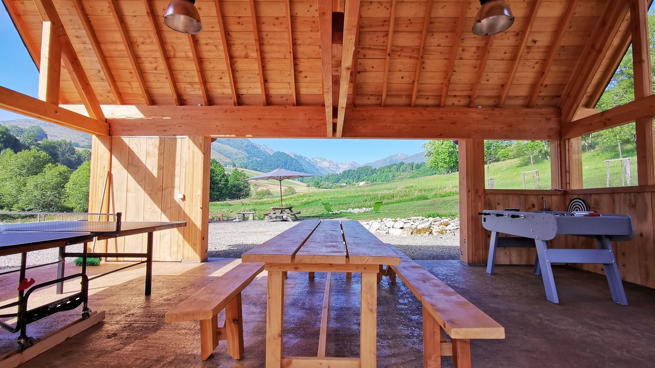 Photo of Outdoor in Campan