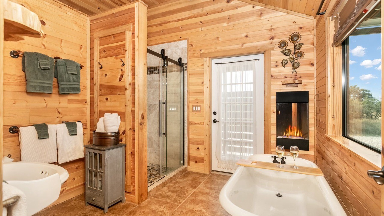Photo of Bathroom in Llano