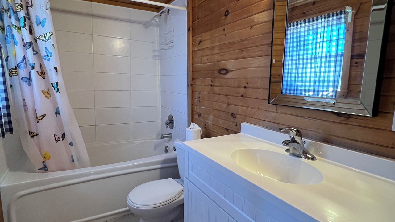 Photo of Bathroom in Wasaga Beach