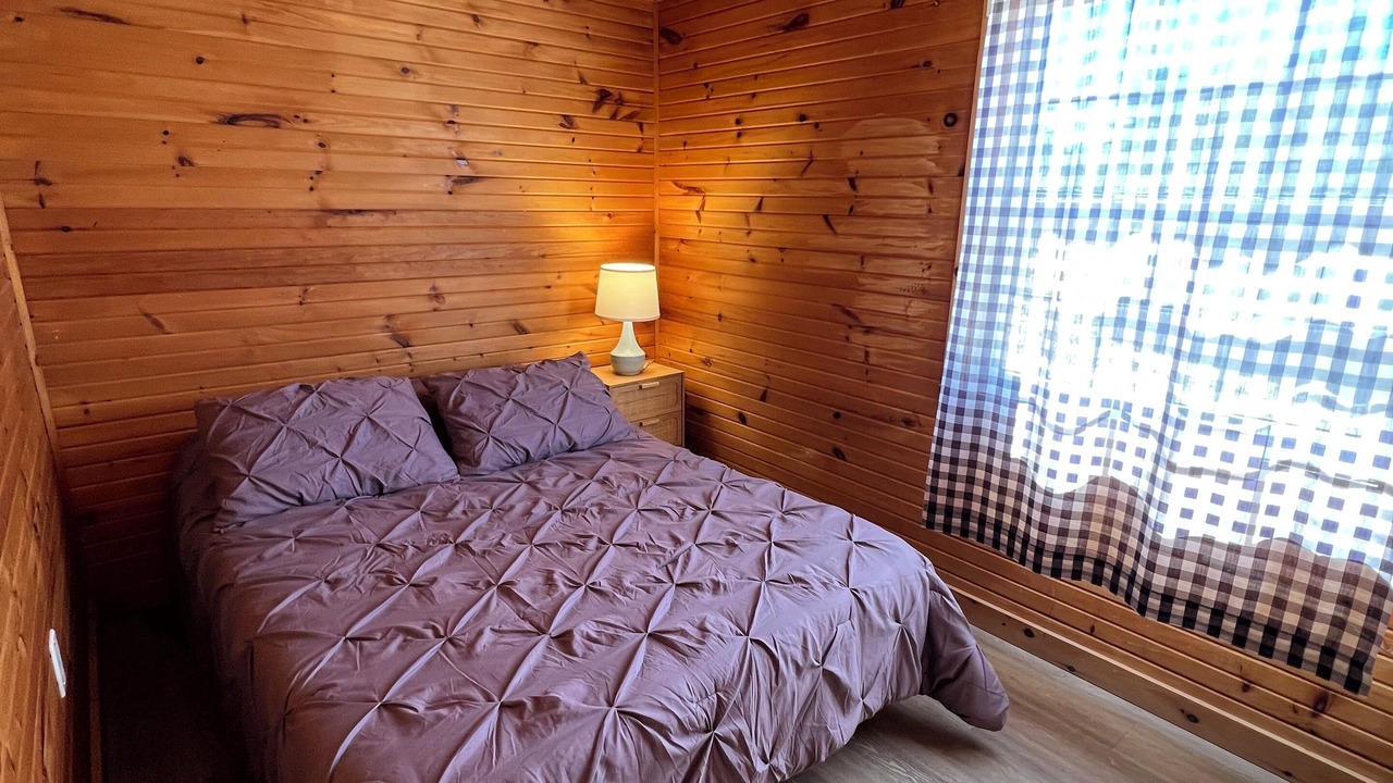 Photo of Bedroom in Wasaga Beach
