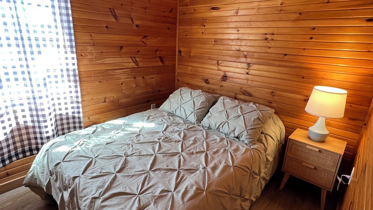 Photo of Bedroom in Wasaga Beach