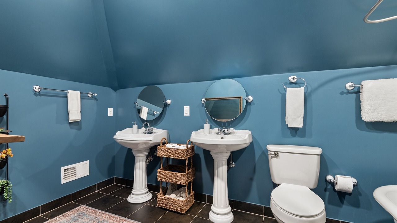 Photo of Bathroom in East End