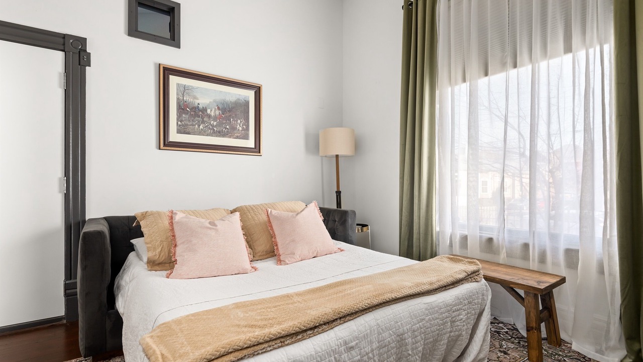 Photo of Bedroom in East End