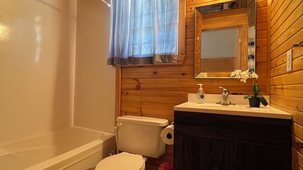 Photo of Bathroom in Wasaga Beach