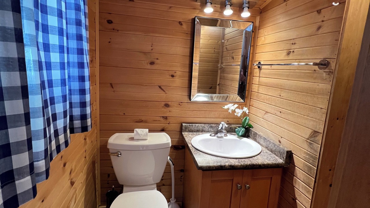 Photo of Bathroom in Wasaga Beach
